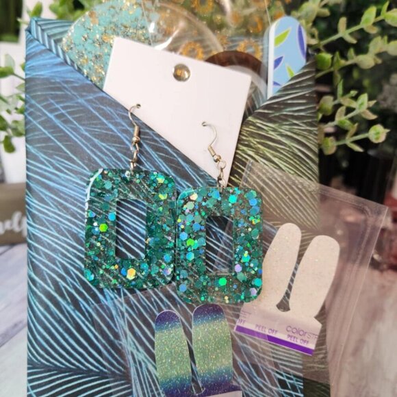 Blind Date with a Mani Bundle - Picture 5 of 7